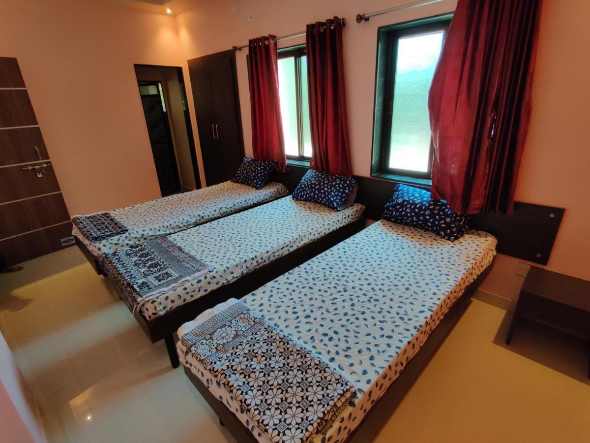 Bandekar Home Stay Malvan Bagian luar foto